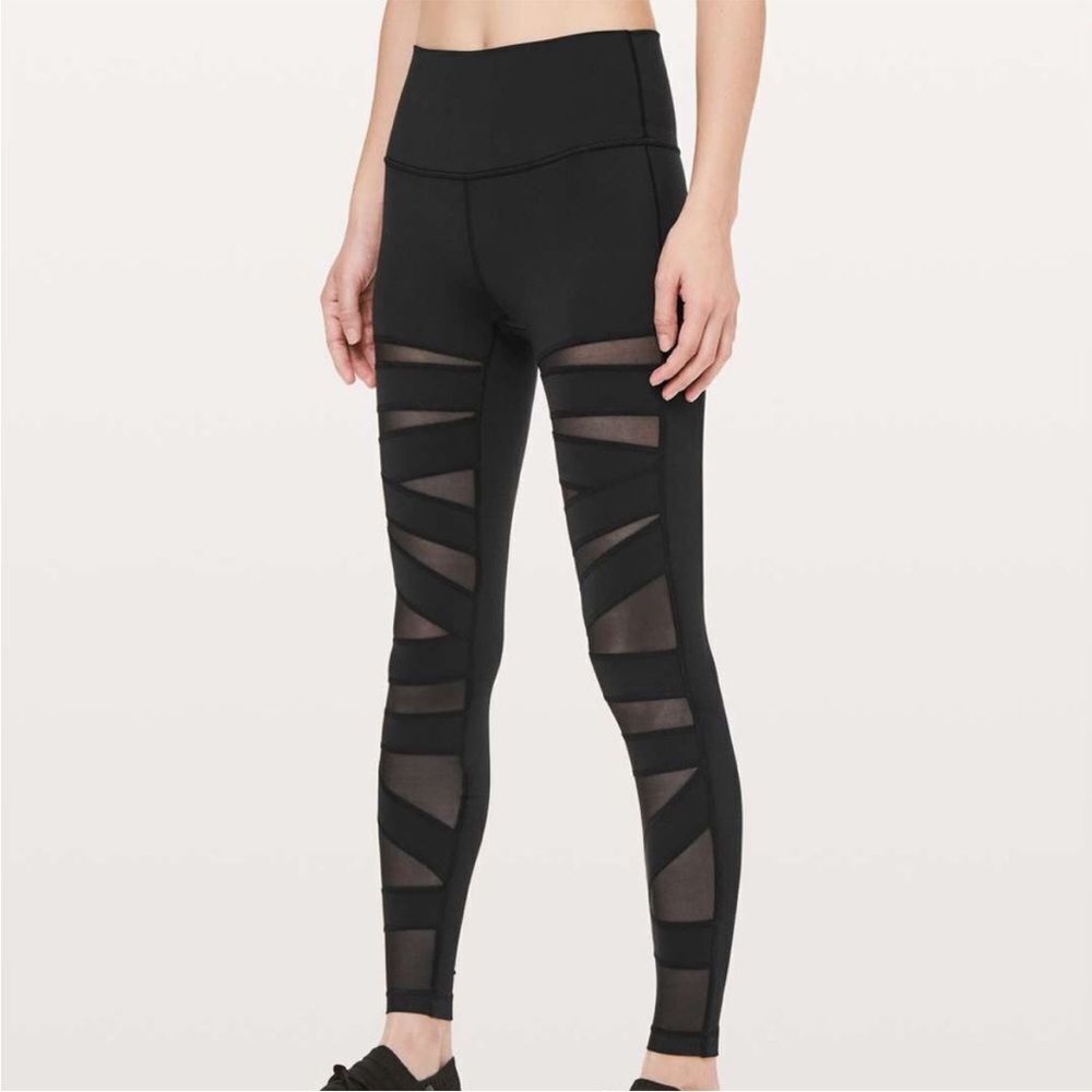 Lululemon Wunder Under Leggings size 4 (Tech Mesh) In Black